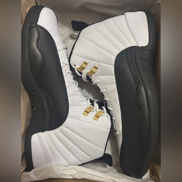 HELLSTAR OUTFIT - Picture 4 of 5